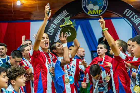 JUNTA MUNICIPAL HOMENAJEARÁ A LA SELECCIÓN PARAGUAYA C15 TRAS CORONARSE CAMPEONA DEL MUNDO